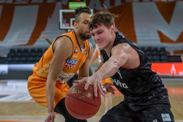 这让她对自 这让她对自